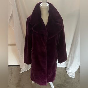Super soft and cute coat - burgundy color